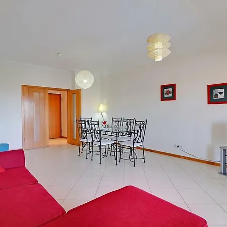 Elegant I With Pool By Homing