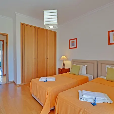Elegant I With Pool By Homing Apartamento